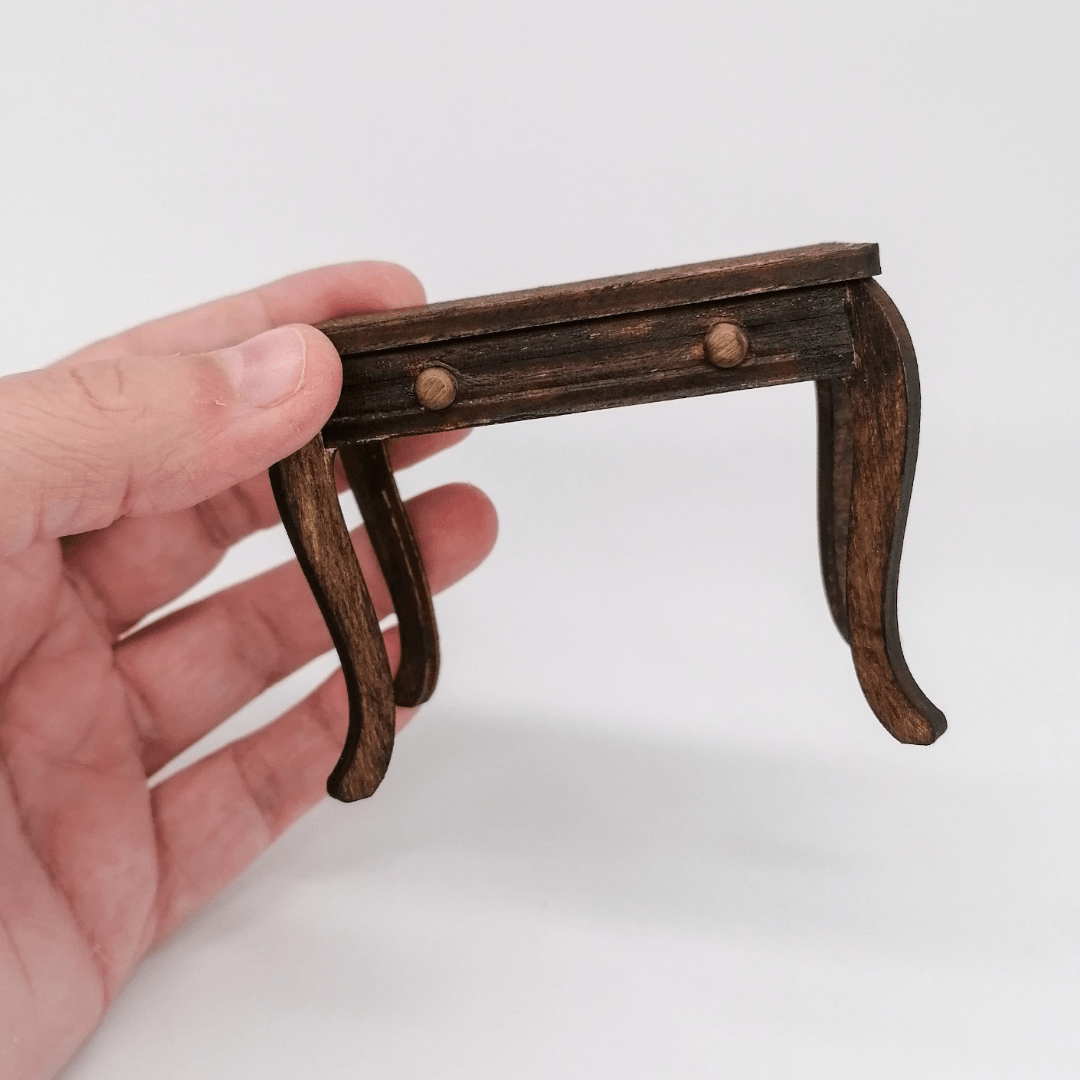 Miniatur Schreibtisch oder Beistelltisch - Miniatur Moebel