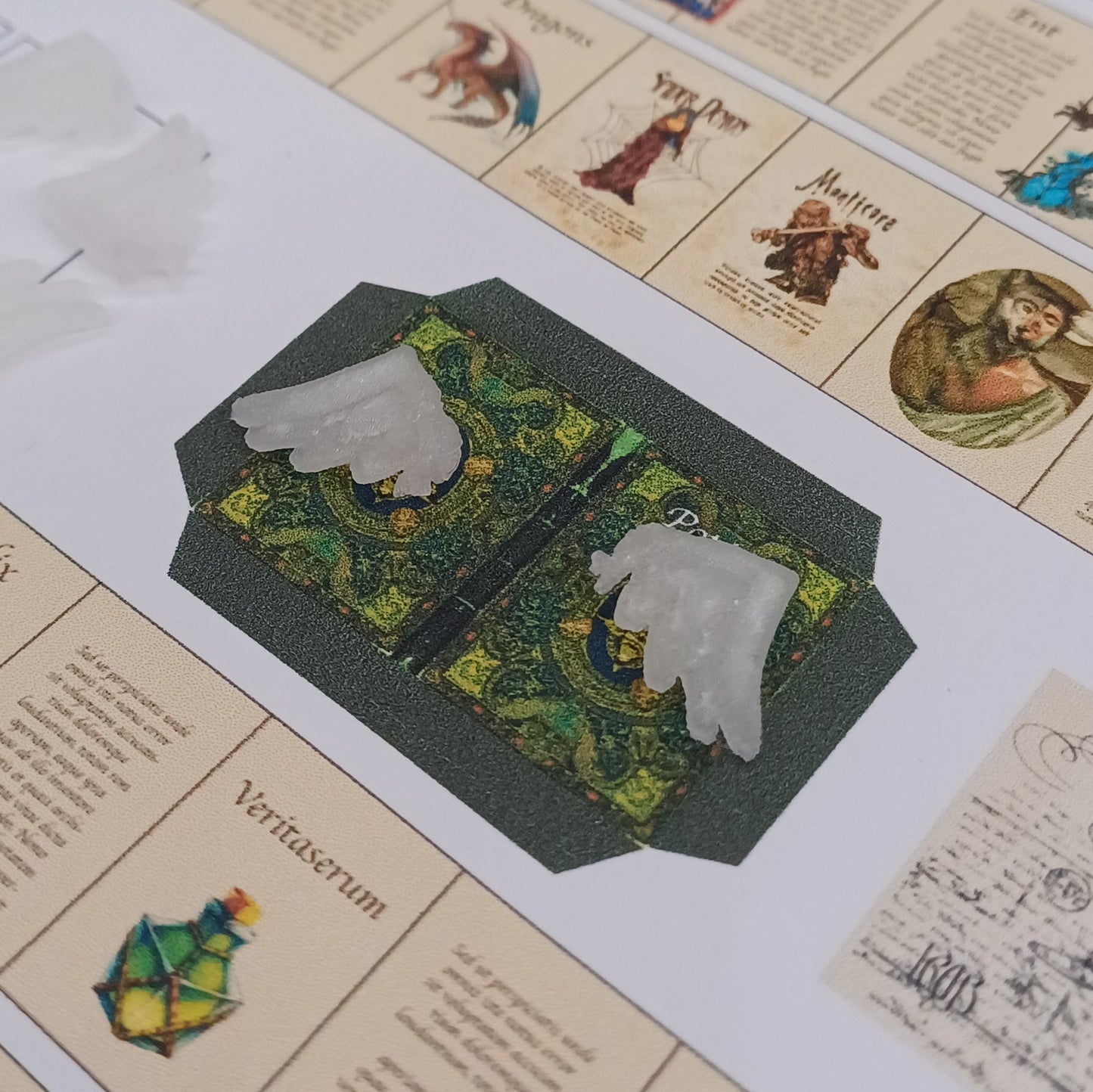 Fliegende Bücher Miniatur Bausatz im Maßstab 1:12