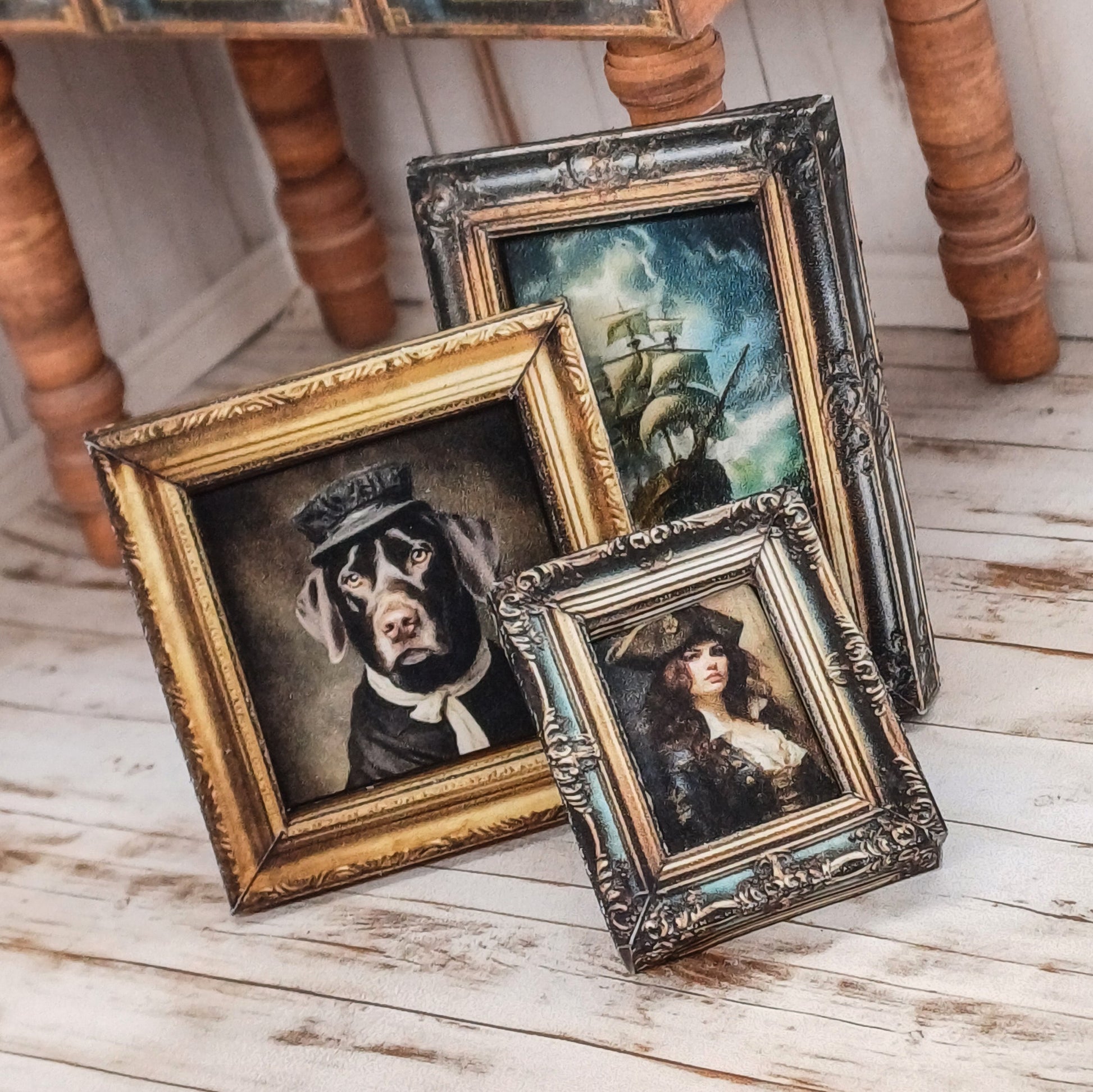 Maritime Portrait Gemälde im Maßstab 1:12 zum Drucken und Basteln - PDF