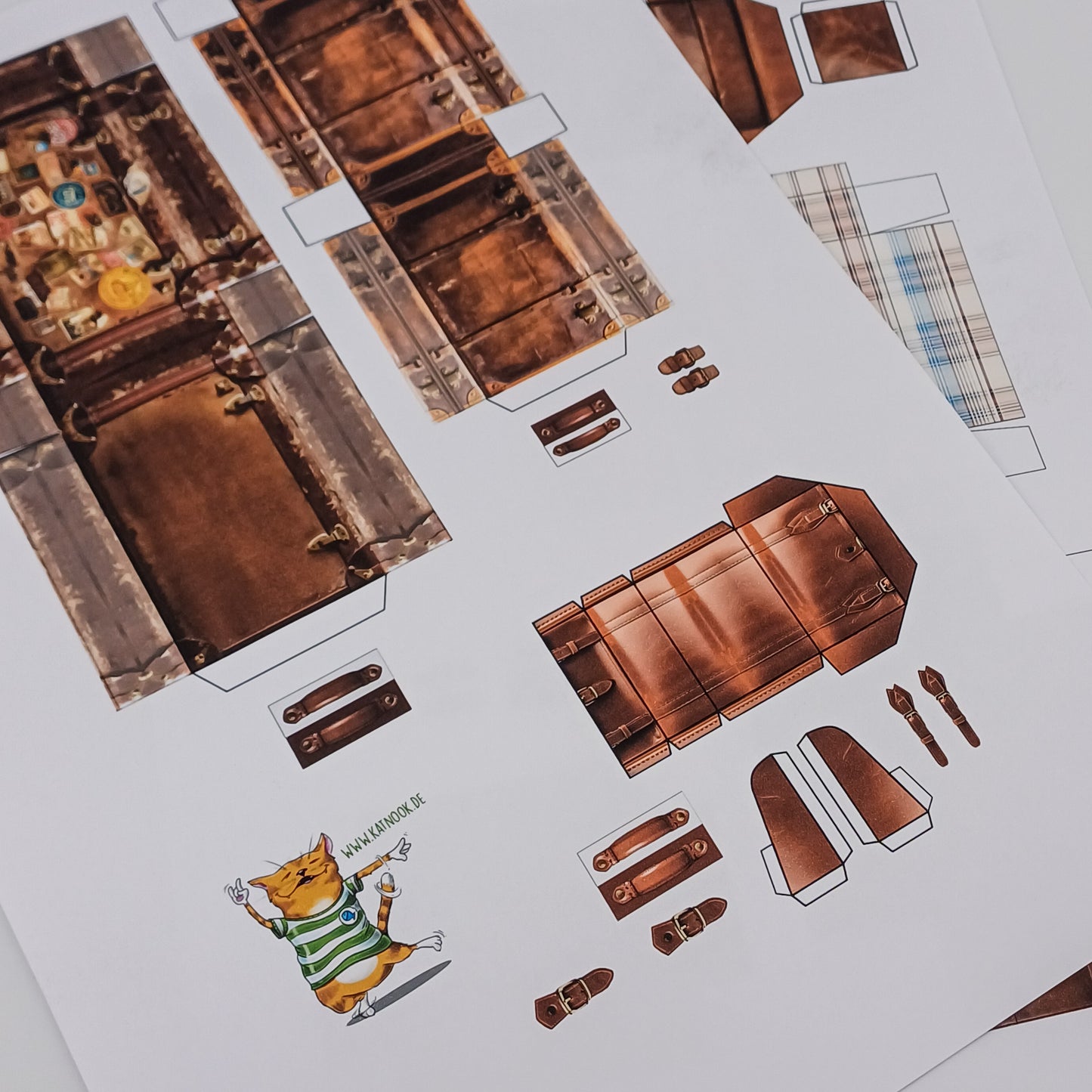 Koffer und Taschen im Maßstab 1:12 zum Drucken und Basteln