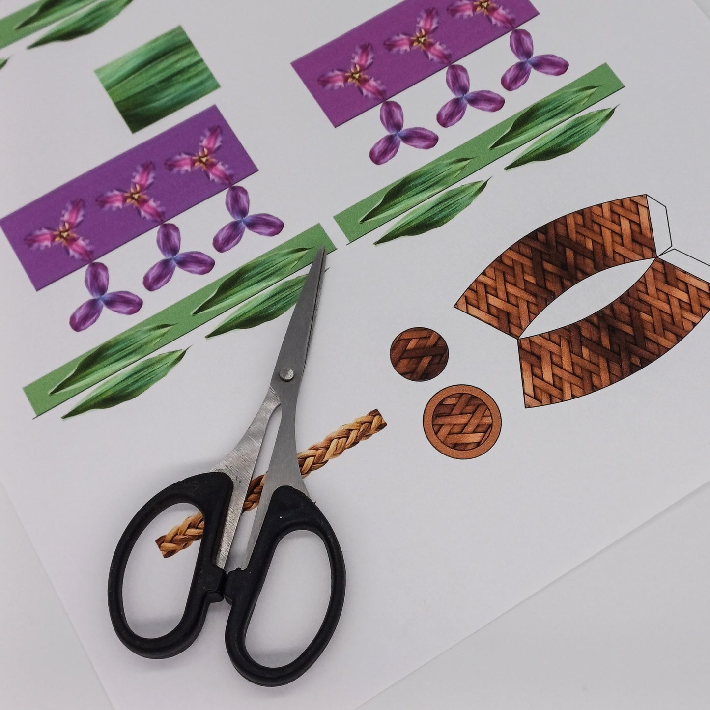 Miniature 1:12 scale tulips for printing and handicrafts
