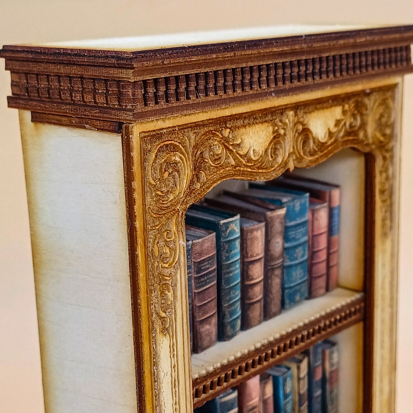 Miniatur-Bibliothek als Lasercut; Bastelbogen – inkl. 47 Miniaturbücher (Digitaldatei) DIGITAL FILE – SVG + PNG