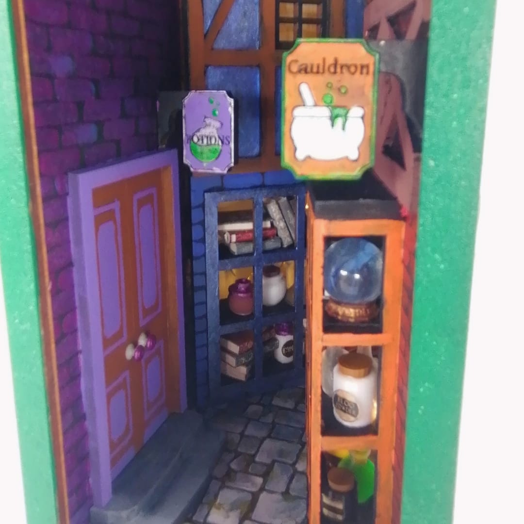 Book Nook Enchanting Winked Alley DIY Kit