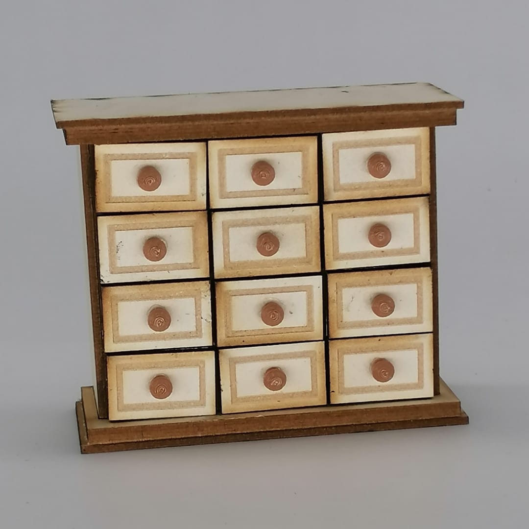 SVG digital Download Miniatur Apotheken Schrank im Maßstab 1:12