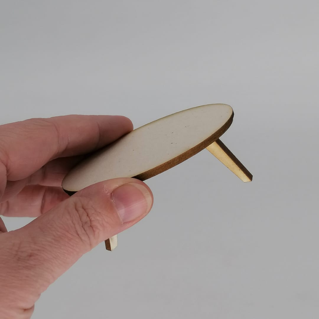Miniatur Couchtisch im Maßstab 1:12