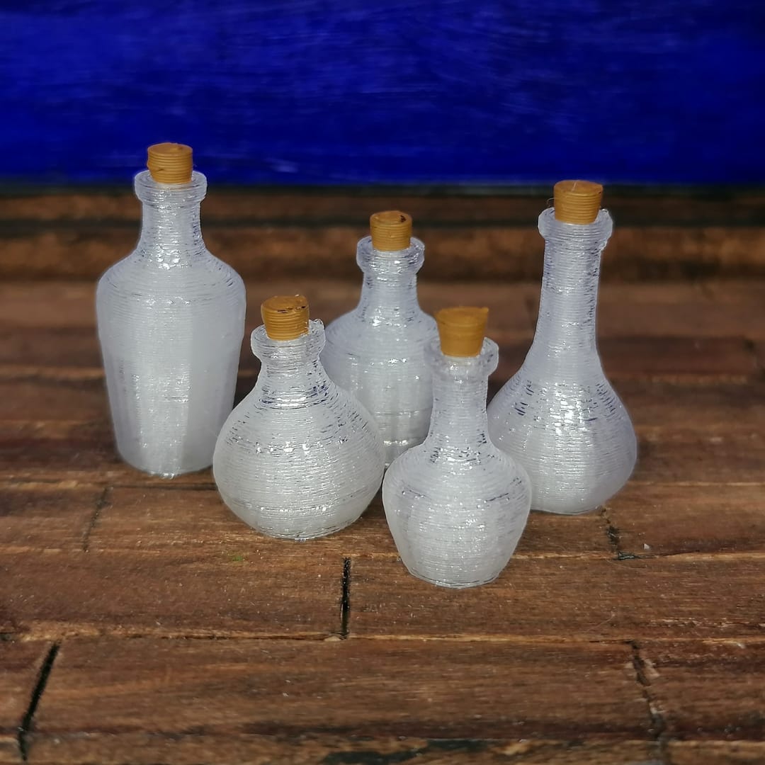 Miniatur Zaubertrank Flaschen im Maßstab 1:12 - Ohne Label - Miniaturen