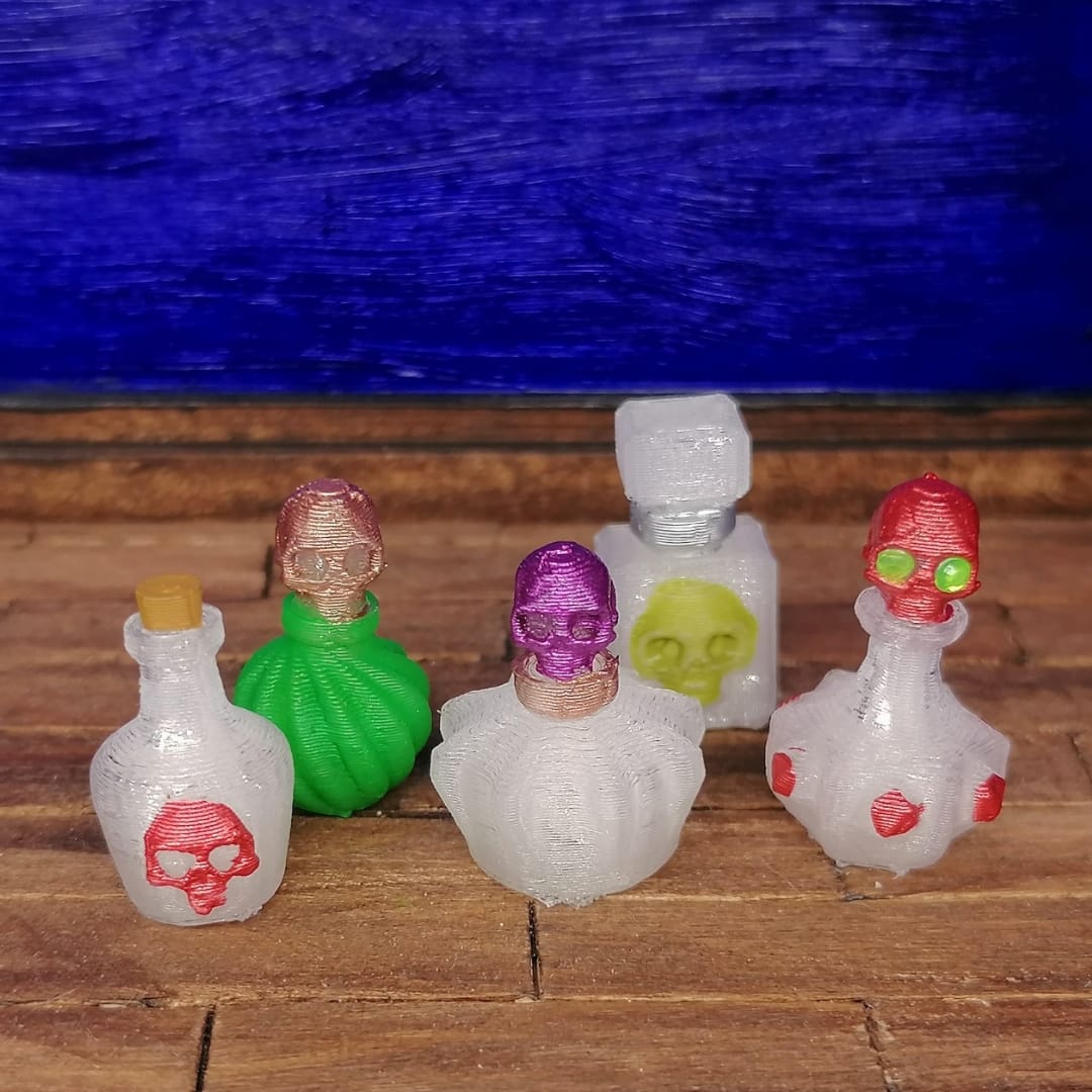 Miniatur Zaubertrank Flaschen im Maßstab 1:12 - Zaubertränke - Miniaturen