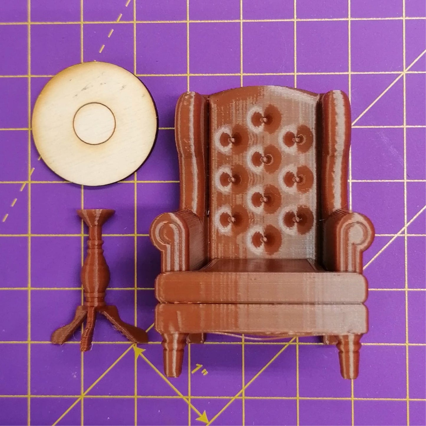 1:24 scale miniature armchair and table