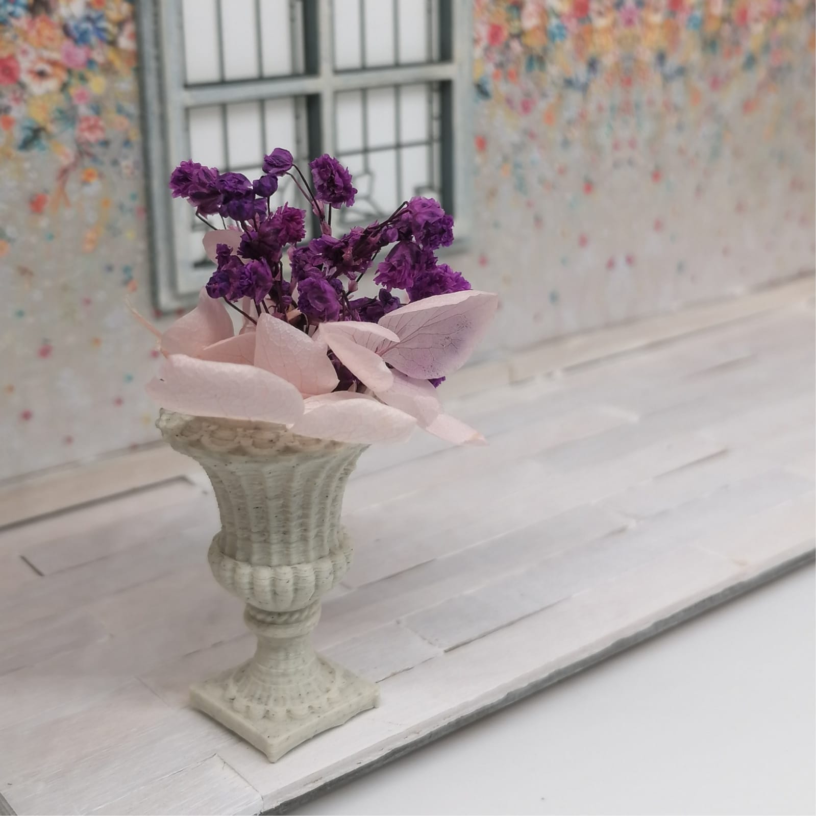 Miniatur Blumen in Bodenvase im Maßstab 1:12 - Miniaturen