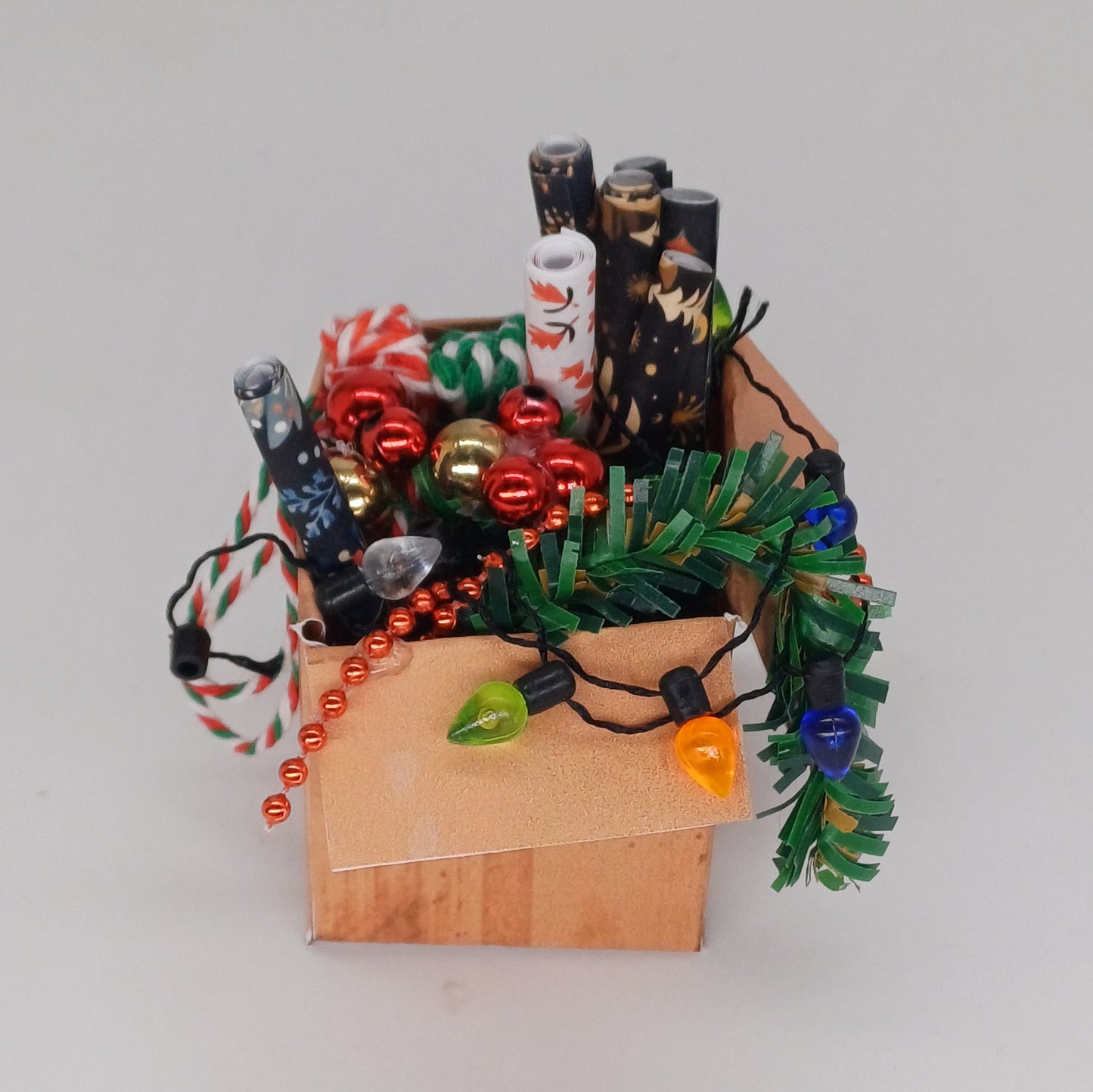 1:12 scale miniature Christmas cardboard kit