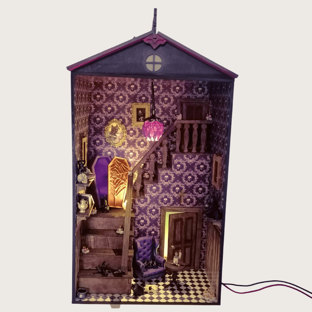 Vampires love cats diorama roombox
