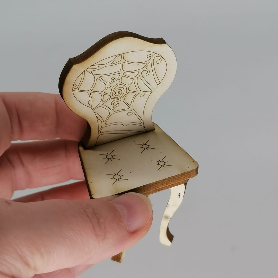 Meuble de sorcellerie miniature