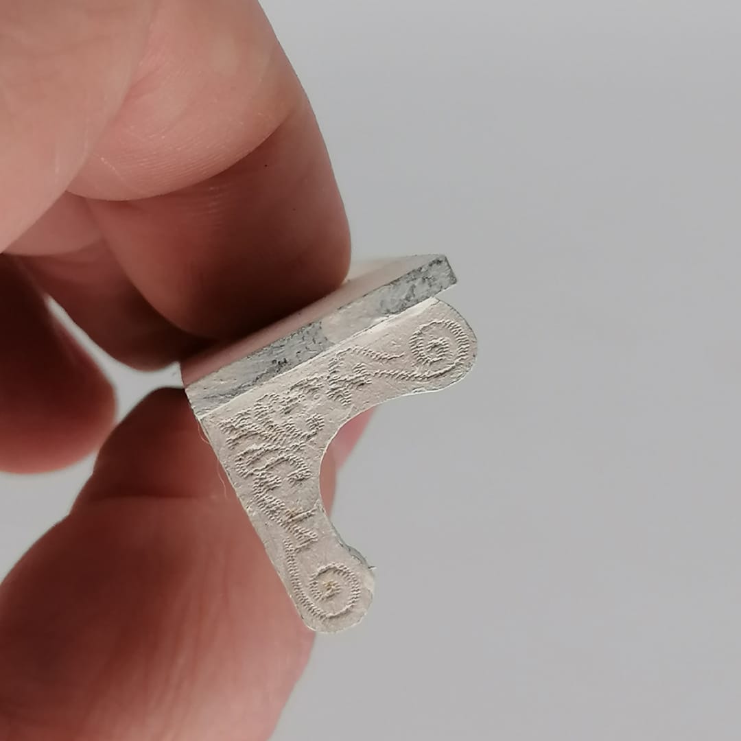 Miniatuur wandplankje in schaal 1:12