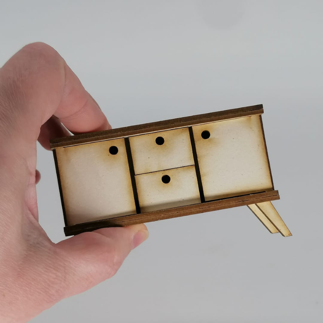 Miniatur Kommode im Maßstab 1:12 - Miniatur Moebel